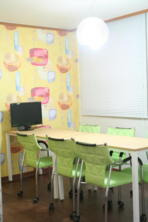 Huga Haus Hostel Seoul Bagian luar foto