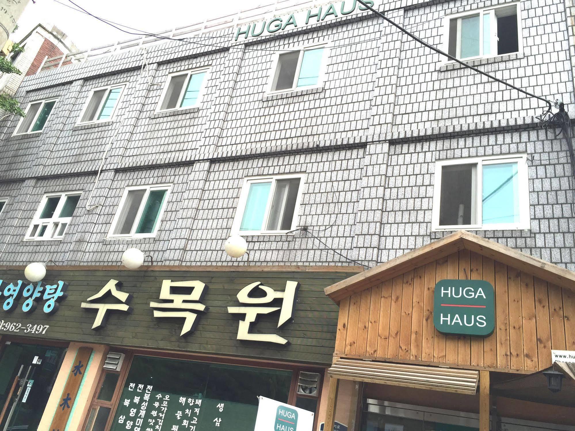 Huga Haus Hostel Seoul Bagian luar foto