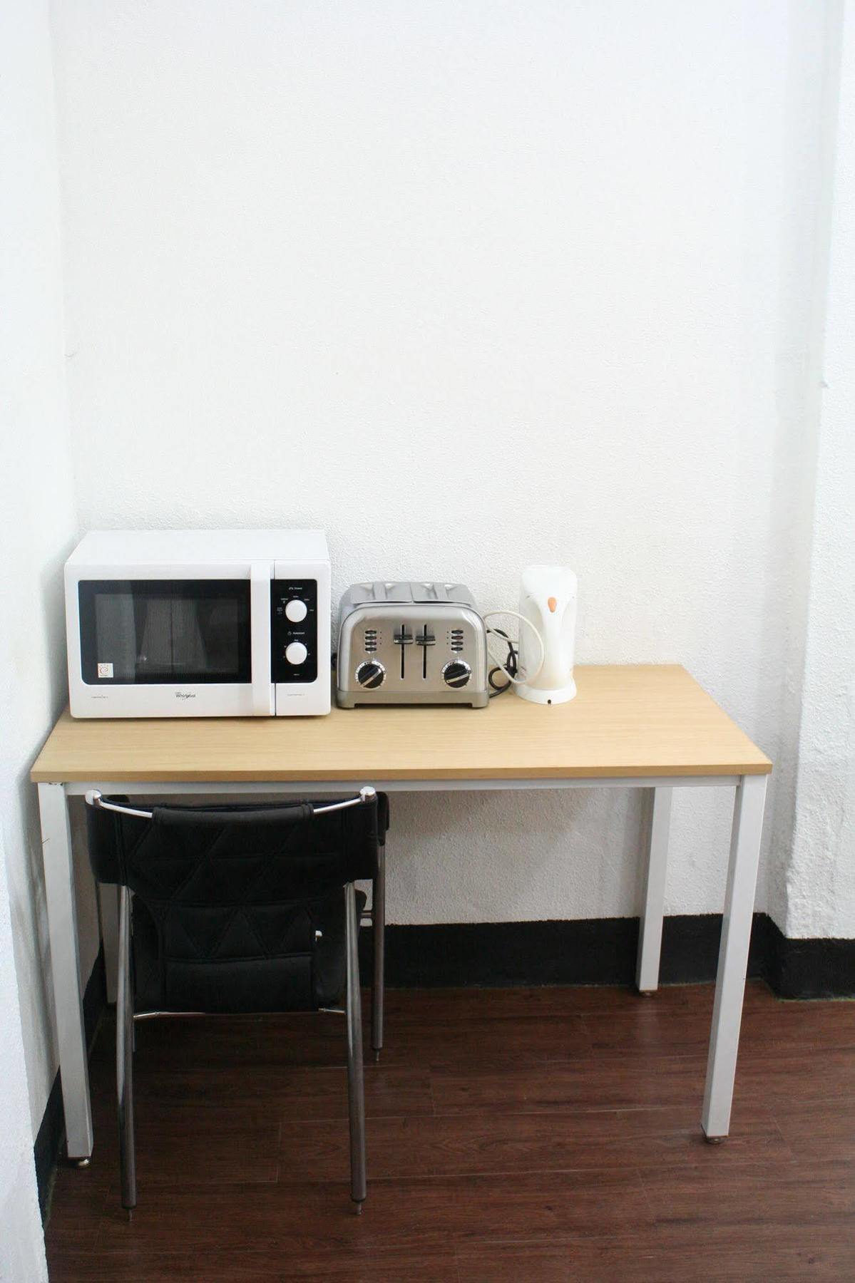 Huga Haus Hostel Seoul Bagian luar foto