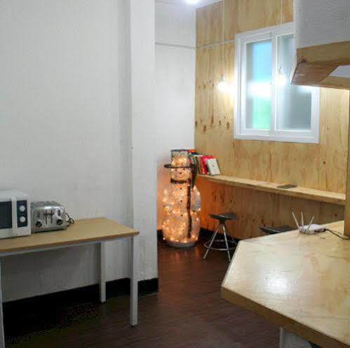 Huga Haus Hostel Seoul Bagian luar foto